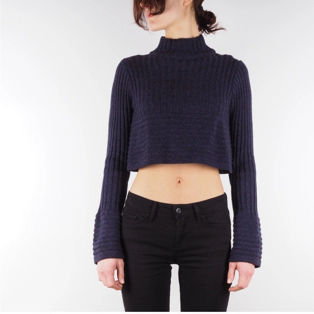 Sarah Pacini Ribbed Indigo Cropped Knit Sweater OS
